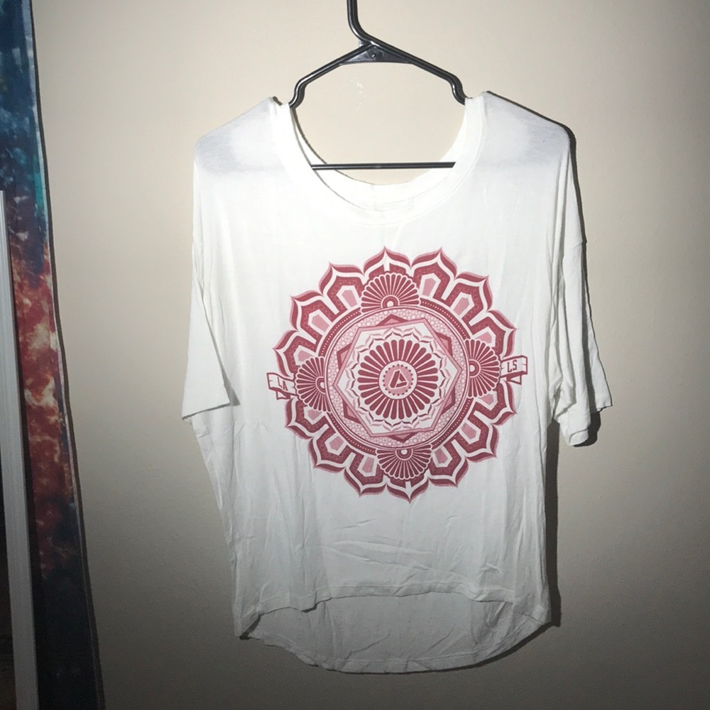 Lira Mandala Tee